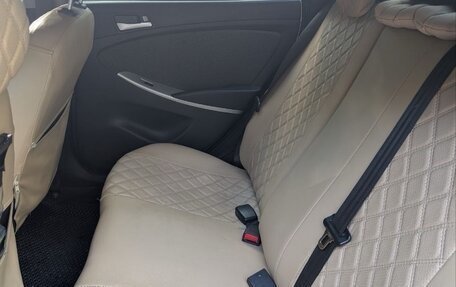 Hyundai Solaris II рестайлинг, 2011 год, 550 000 рублей, 6 фотография