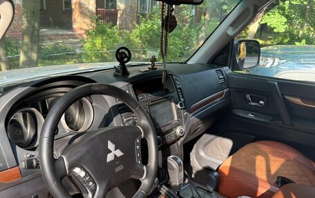 Mitsubishi Pajero IV, 2007 год, 800 000 рублей, 5 фотография