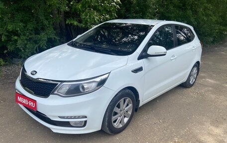 KIA Rio III рестайлинг, 2015 год, 1 000 000 рублей, 1 фотография