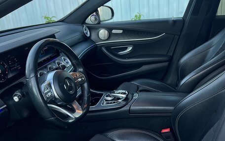 Mercedes-Benz E-Класс, 2019 год, 3 150 000 рублей, 9 фотография