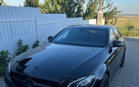 Mercedes-Benz E-Класс, 2019 год, 3 150 000 рублей, 7 фотография