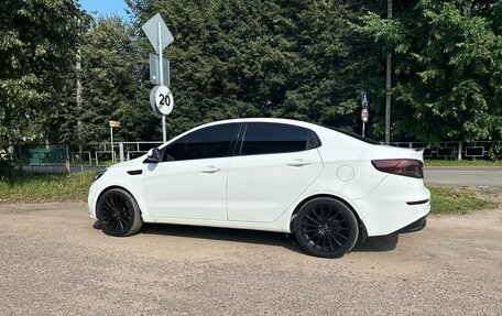 KIA Rio III рестайлинг, 2016 год, 1 050 000 рублей, 17 фотография