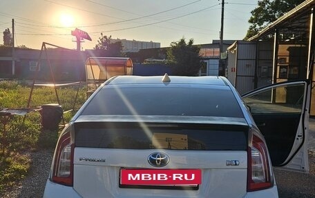 Toyota Prius, 2012 год, 895 000 рублей, 2 фотография