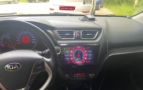 KIA Rio III рестайлинг, 2015 год, 1 000 000 рублей, 5 фотография
