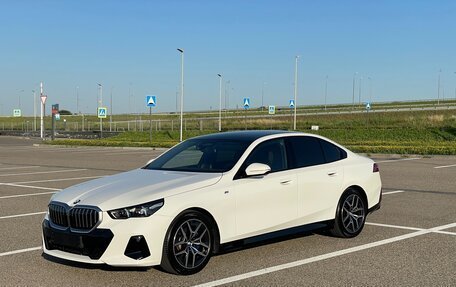 BMW 5 серия, 2023 год, 6 150 000 рублей, 3 фотография