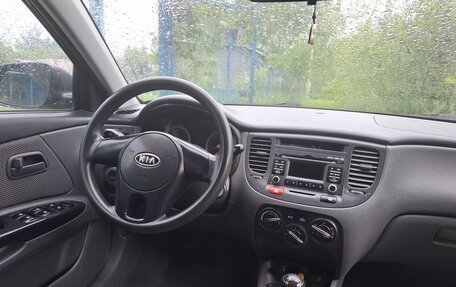 KIA Rio II, 2010 год, 420 000 рублей, 10 фотография