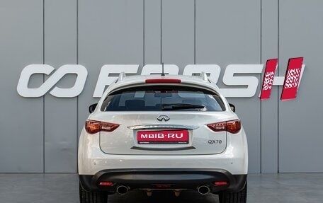 Infiniti QX70, 2014 год, 2 150 000 рублей, 4 фотография