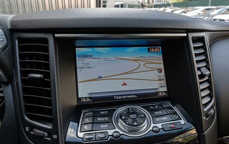 Infiniti QX70, 2014 год, 2 150 000 рублей, 16 фотография