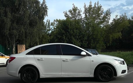 Chevrolet Cruze II, 2011 год, 600 000 рублей, 4 фотография