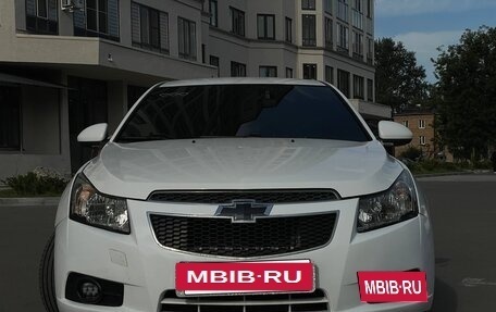 Chevrolet Cruze II, 2011 год, 600 000 рублей, 2 фотография