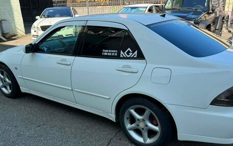Toyota Altezza, 2004 год, 955 000 рублей, 2 фотография