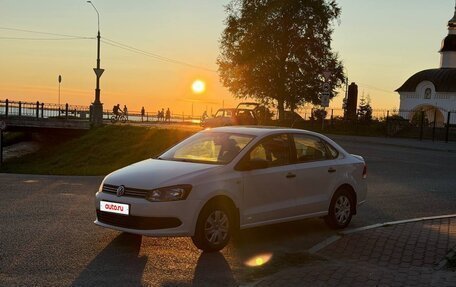 Volkswagen Polo VI (EU Market), 2011 год, 750 000 рублей, 3 фотография