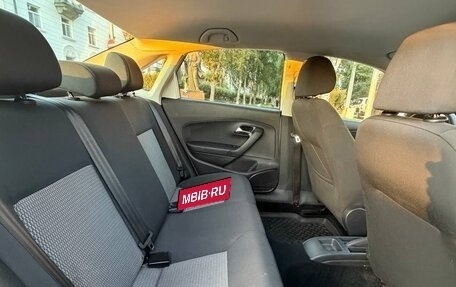 Volkswagen Polo VI (EU Market), 2011 год, 750 000 рублей, 10 фотография