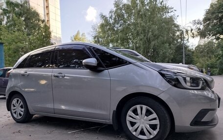 Honda Fit, 2021 год, 1 360 000 рублей, 4 фотография