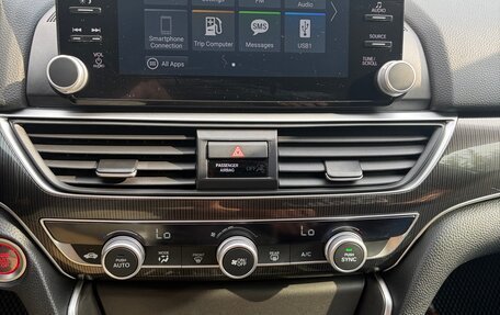 Honda Accord IX рестайлинг, 2022 год, 1 990 000 рублей, 12 фотография