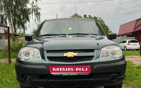 Chevrolet Niva I рестайлинг, 2018 год, 750 000 рублей, 3 фотография