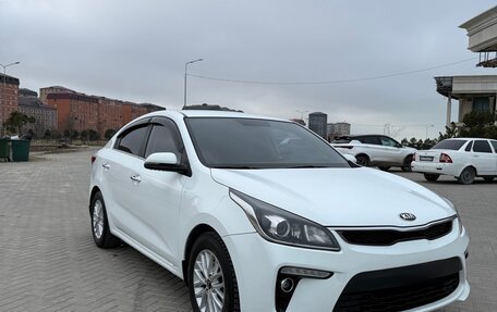 KIA Rio IV, 2017 год, 1 370 000 рублей, 4 фотография