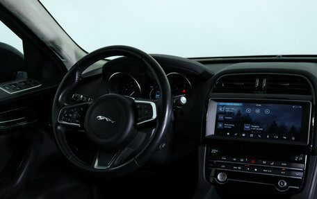 Jaguar F-Pace, 2019 год, 2 740 000 рублей, 12 фотография
