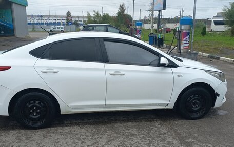 Hyundai Solaris II рестайлинг, 2019 год, 680 000 рублей, 2 фотография