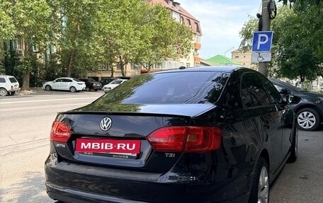 Volkswagen Jetta VI, 2013 год, 950 000 рублей, 4 фотография