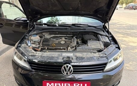 Volkswagen Jetta VI, 2013 год, 950 000 рублей, 11 фотография