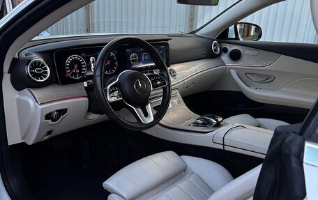 Mercedes-Benz E-Класс, 2018 год, 3 750 000 рублей, 7 фотография