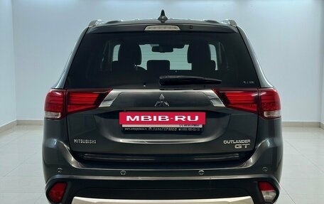 Mitsubishi Outlander III рестайлинг 3, 2017 год, 2 720 000 рублей, 3 фотография