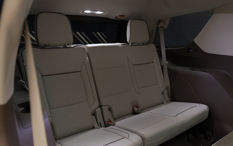 GMC Yukon IV, 2022 год, 8 000 000 рублей, 30 фотография