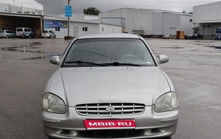 Hyundai Sonata IV рестайлинг, 2001 год, 520 000 рублей, 1 фотография