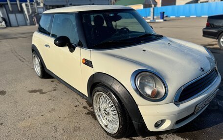 MINI Hatch, 2010 год, 630 000 рублей, 2 фотография