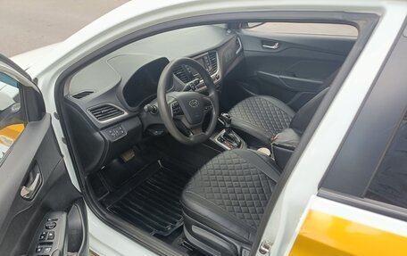 Hyundai Solaris II рестайлинг, 2018 год, 630 000 рублей, 10 фотография