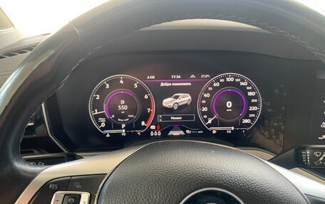 Volkswagen Touareg III, 2019 год, 4 250 000 рублей, 7 фотография