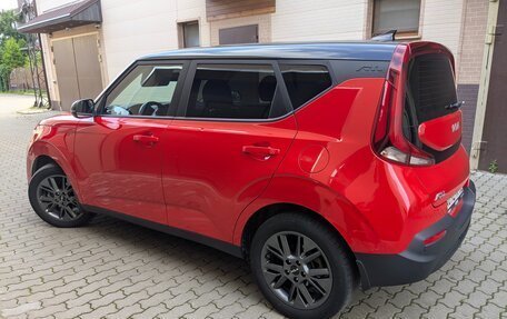 KIA Soul III, 2021 год, 1 875 000 рублей, 2 фотография