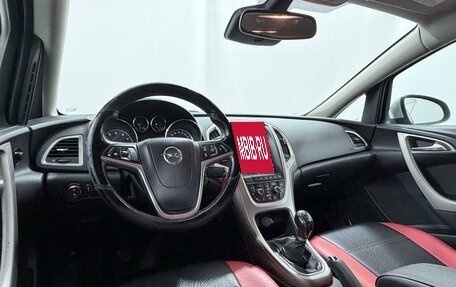 Opel Astra J, 2010 год, 657 000 рублей, 18 фотография