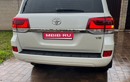 Toyota Land Cruiser 200, 2015 год, 6 500 000 рублей, 4 фотография