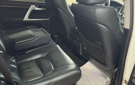 Toyota Land Cruiser 200, 2015 год, 6 500 000 рублей, 10 фотография