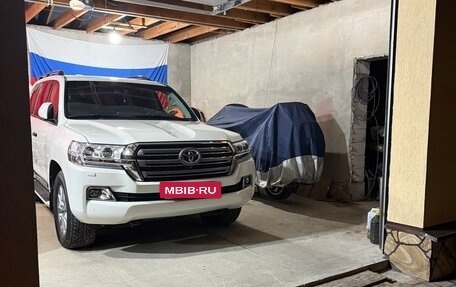 Toyota Land Cruiser 200, 2015 год, 6 500 000 рублей, 12 фотография