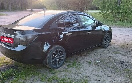 Chevrolet Cruze II, 2011 год, 555 000 рублей, 5 фотография