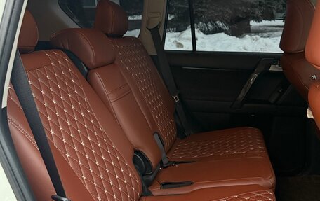 Toyota Land Cruiser Prado 150 рестайлинг 2, 2017 год, 4 100 000 рублей, 6 фотография