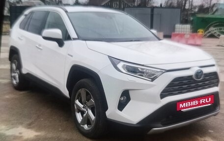 Toyota RAV4, 2020 год, 3 999 999 рублей, 10 фотография