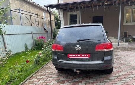 Volkswagen Touareg III, 2004 год, 550 000 рублей, 4 фотография
