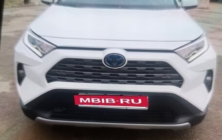 Toyota RAV4, 2020 год, 3 999 999 рублей, 11 фотография