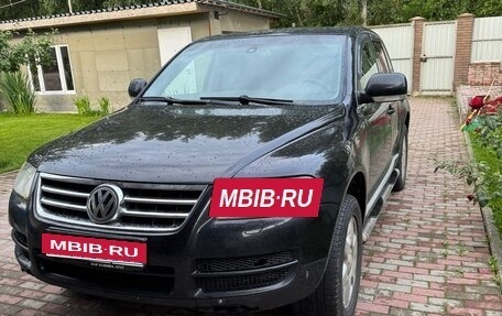 Volkswagen Touareg III, 2004 год, 550 000 рублей, 2 фотография
