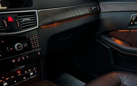 Mercedes-Benz E-Класс, 2012 год, 1 390 000 рублей, 24 фотография
