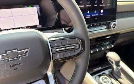 Chevrolet Colorado, 2025 год, 7 300 000 рублей, 24 фотография