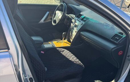 Toyota Camry, 2007 год, 900 000 рублей, 6 фотография