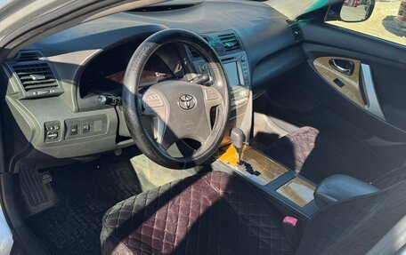 Toyota Camry, 2007 год, 900 000 рублей, 9 фотография