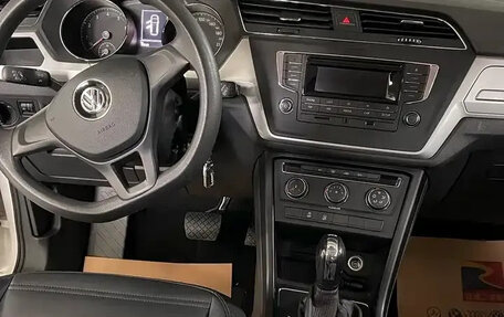 Volkswagen Touran III, 2018 год, 1 332 000 рублей, 8 фотография