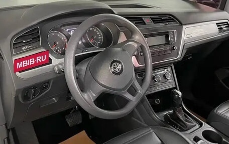 Volkswagen Touran III, 2018 год, 1 332 000 рублей, 7 фотография