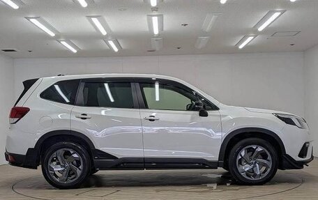 Subaru Forester, 2022 год, 2 369 911 рублей, 8 фотография